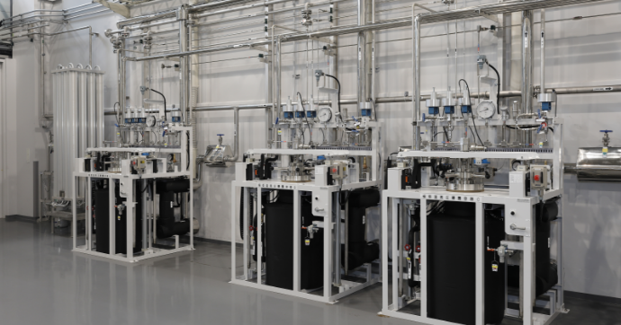 Ultra-high Pressure Hydrogen Laboratory